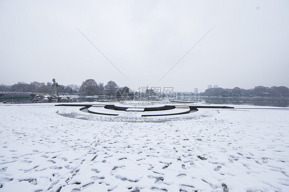 雪后的雪景图片