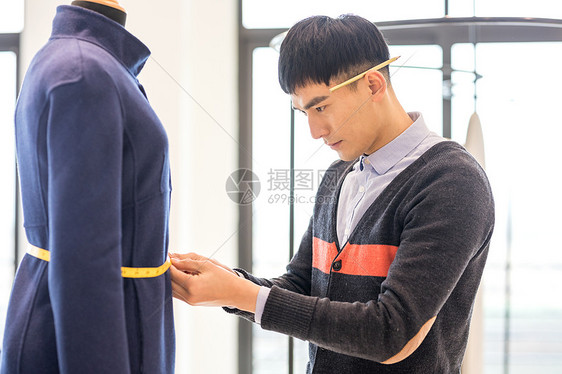 服装设计是测量设计衣服图片