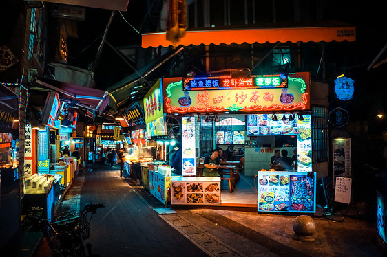 厦门曾厝垵夜景图片