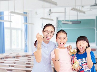 女孩坚强教室里的老师学生设计图片