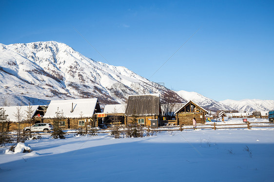 新疆禾木村冬季雪景图片