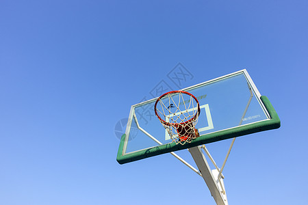 篮板球争夺背后的身体素质与意识博弈