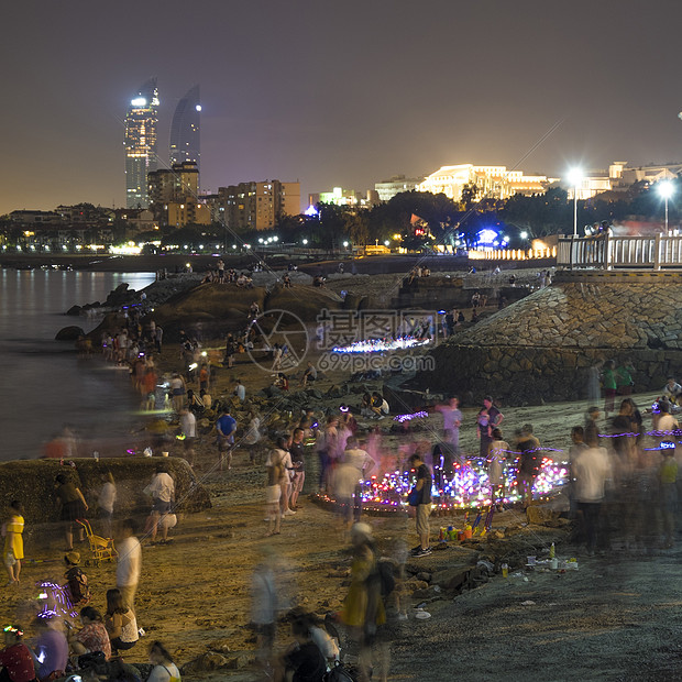 海滩夜景