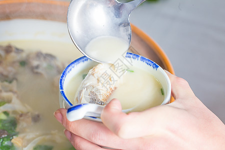 花鲢鱼头汤传统头道汤高清图片