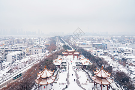 黄鹤楼上俯瞰武汉雪景图片