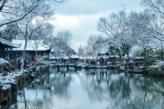 拙政园雪景图片