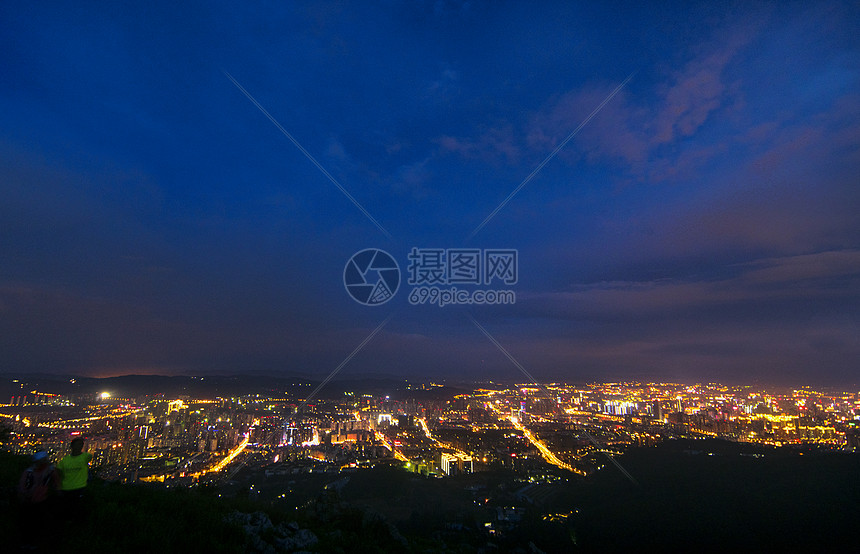 昆明新城城市夜景图片