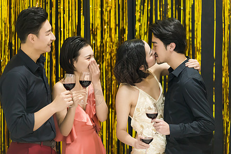 青年聚会喝酒跳舞背景图片
