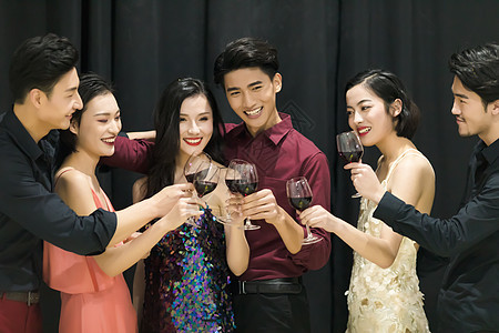 青年聚会喝酒背景图片