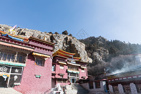 稻城奔波寺寺庙背景图片