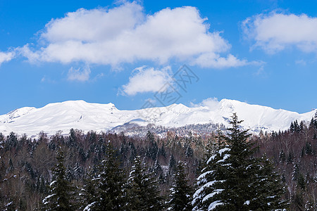 冬日雪山美景图片