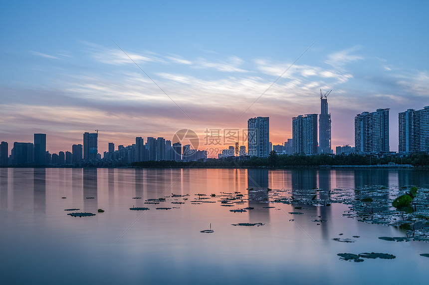 武汉城市湿地晚霞背景图片