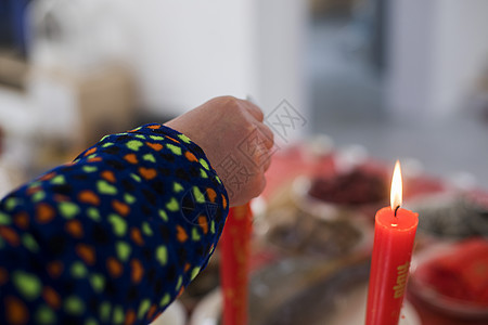 清明节中国传统家中祭拜背景图片