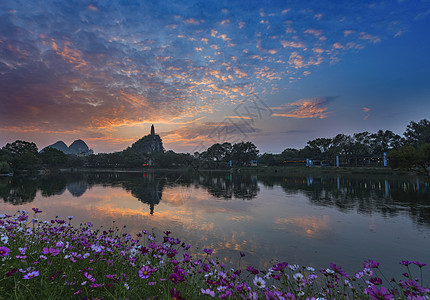 塔子山公园塔山晚霞背景