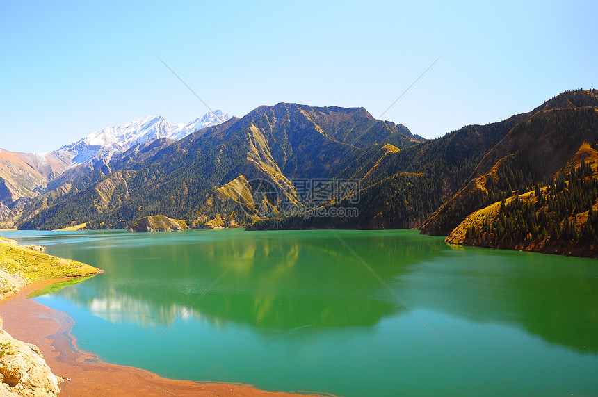 新疆天山独库公路龙池风景摄影图片