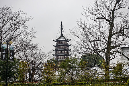 雪中浙江海宁盐官古城景区图片