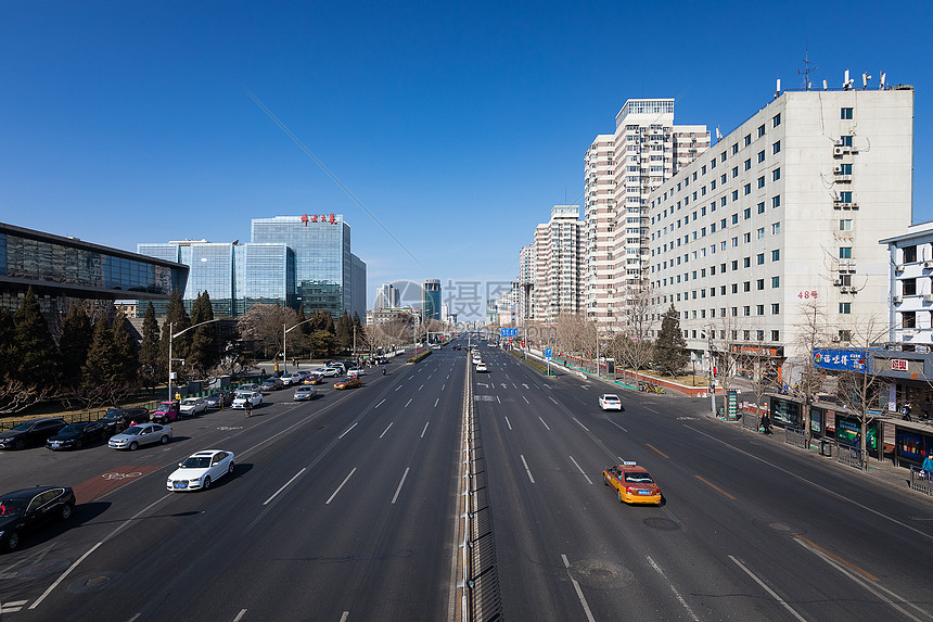 宽阔马路图片