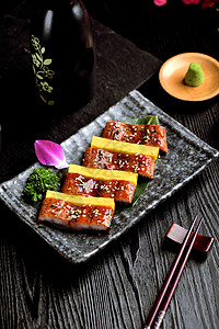 鳗鱼寿司筷子烤鳗鱼高清图片