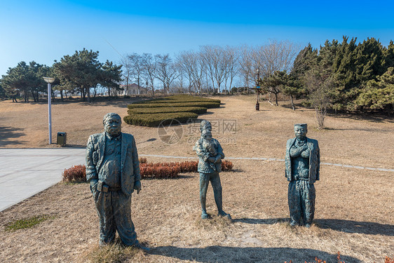 青岛海边雕塑公园图片