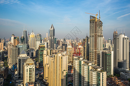 繁华高楼林立的上海城市风光图片