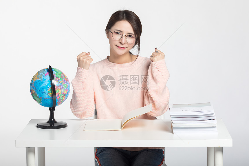 可爱的女学生图片