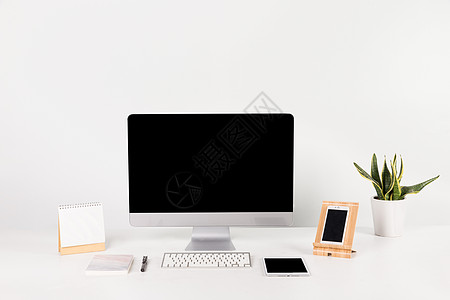 桌面简洁简约的电脑办公桌背景