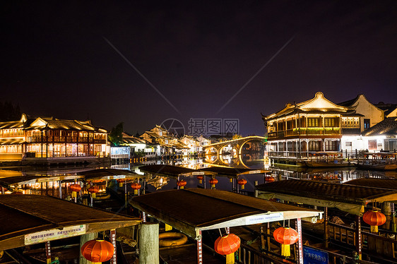 上海朱家角古镇夜景图片