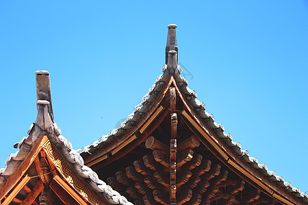 天空下的屋檐图片素材