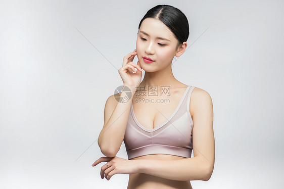 性感女性美容美体动作图片