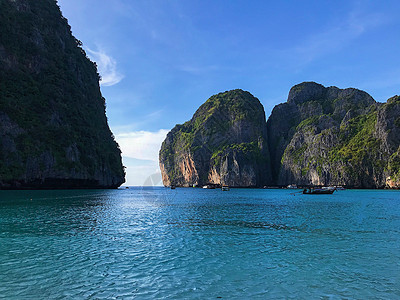 攀牙湾的湖水背景