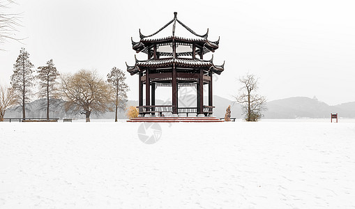 雪中的亭子银色世界高清图片