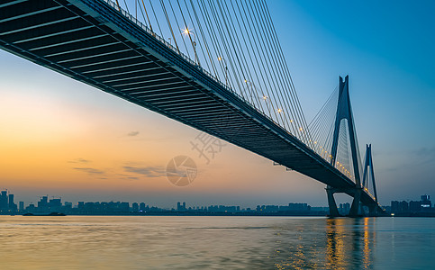 武汉二七长江大桥晚景图高清图片