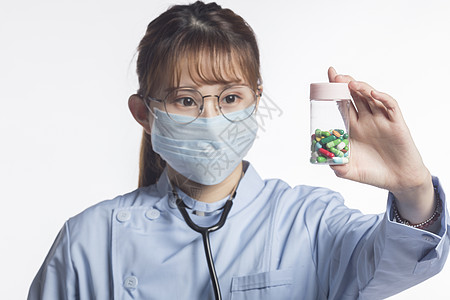 手拿药图片