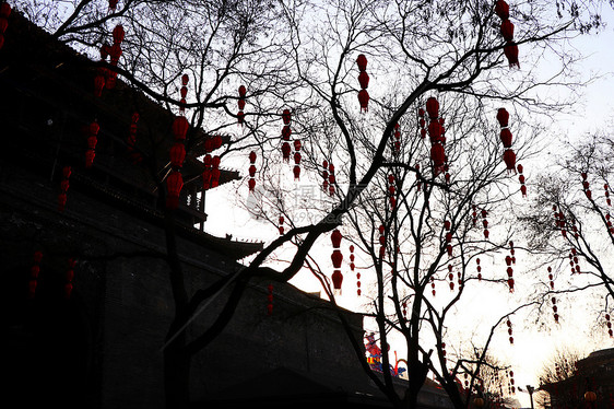 西安古城墙建筑剪影