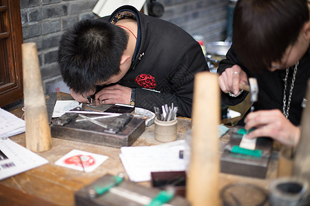 银饰工匠商业珠宝素材高清图片