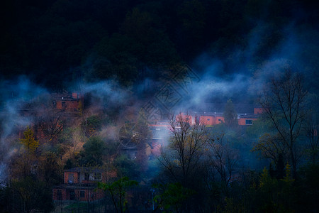 河南新县小山村背景图片