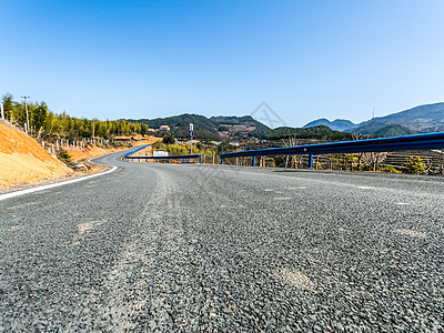 盘山公路近景图片