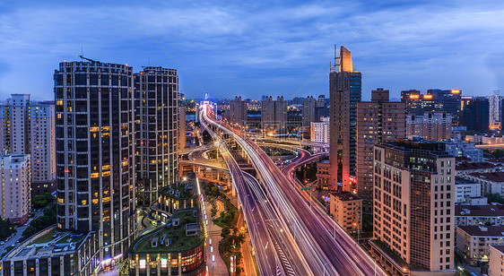 上海城市高架桥夜景图片