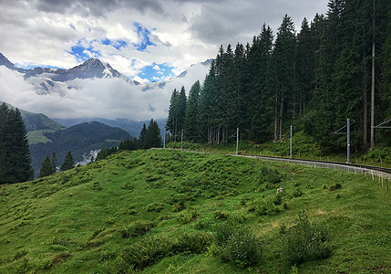 瑞士阿尔卑斯山风光图片