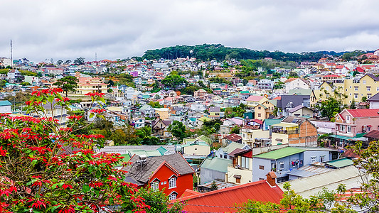 越南大叻城市景观背景图片