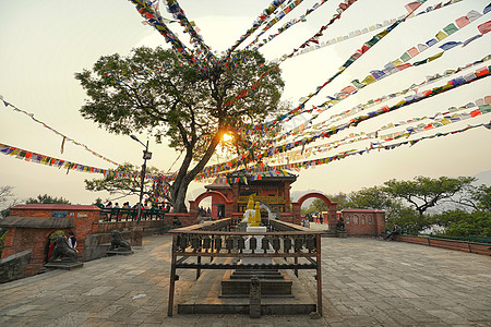 尼泊尔寺庙经幡背景