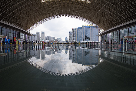 桂林建筑烟台火车站背景