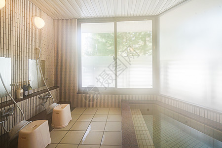 日式装修浴室雾气高清图片