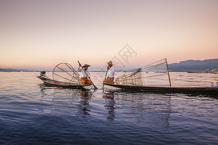 缅甸茵莱湖风光图片