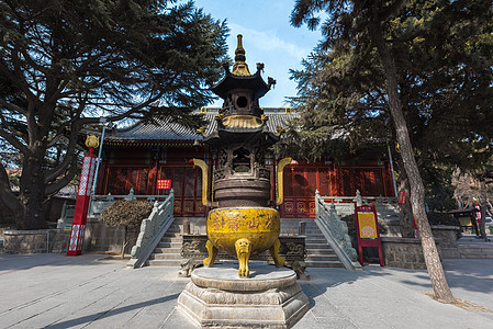 山东青岛湛山寺图片