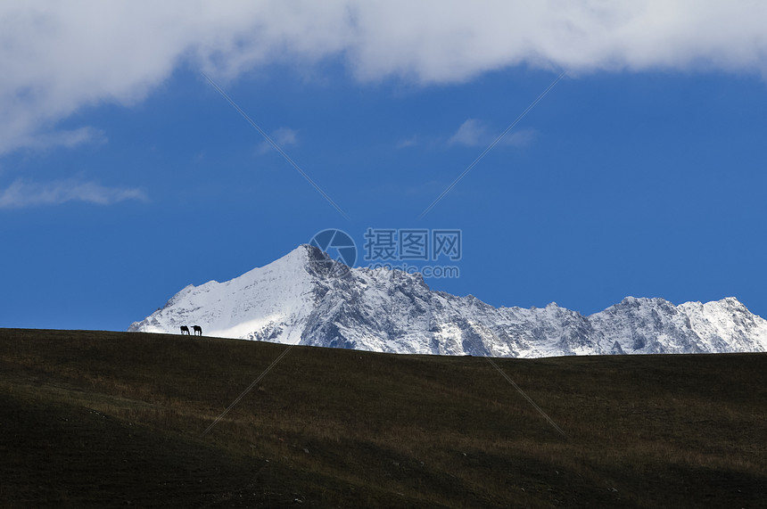 唐古拉山脉风光图片