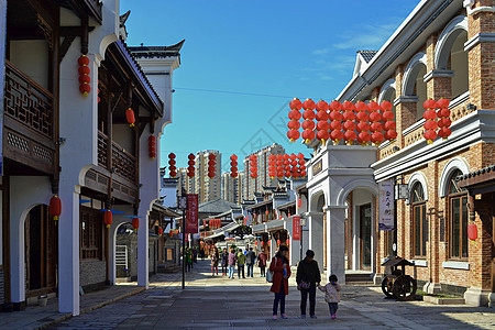 休闲古镇街景图片