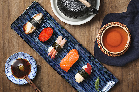 日式料理美食手握寿司图片