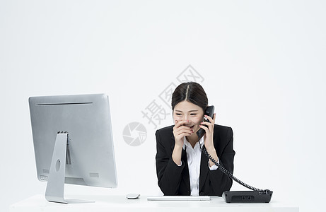 电话工作的职业客服女性图片