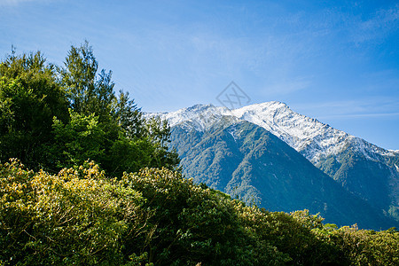 新西兰雪山图片